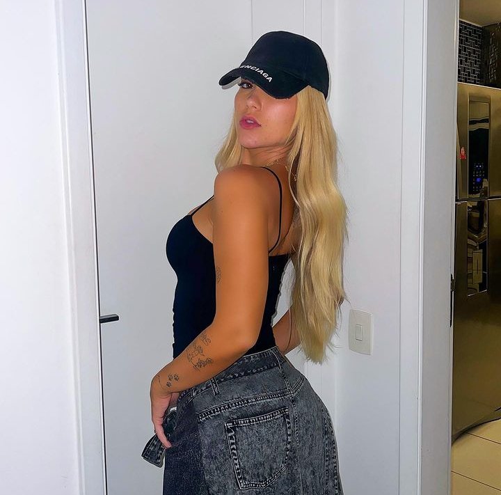 dudacoomenta's tweet photo. Podem falar tudo dessa mulher menos que ela é feia 😍🤤 https://t.co/cBuYR2qZc8