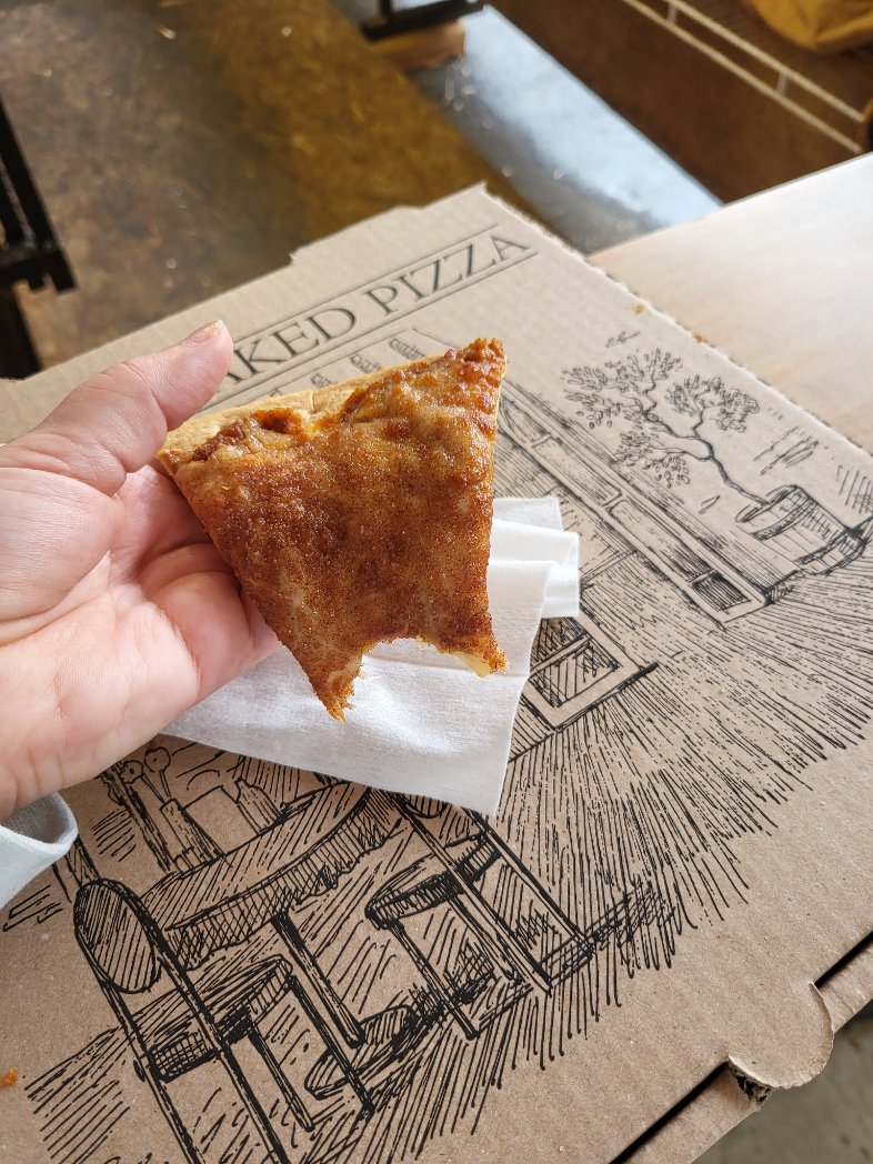 MediMediscoot's tweet photo. Can't go to the #pumpkinshow without getting pumpkin pizza! https://t.co/OT3VVHhRul