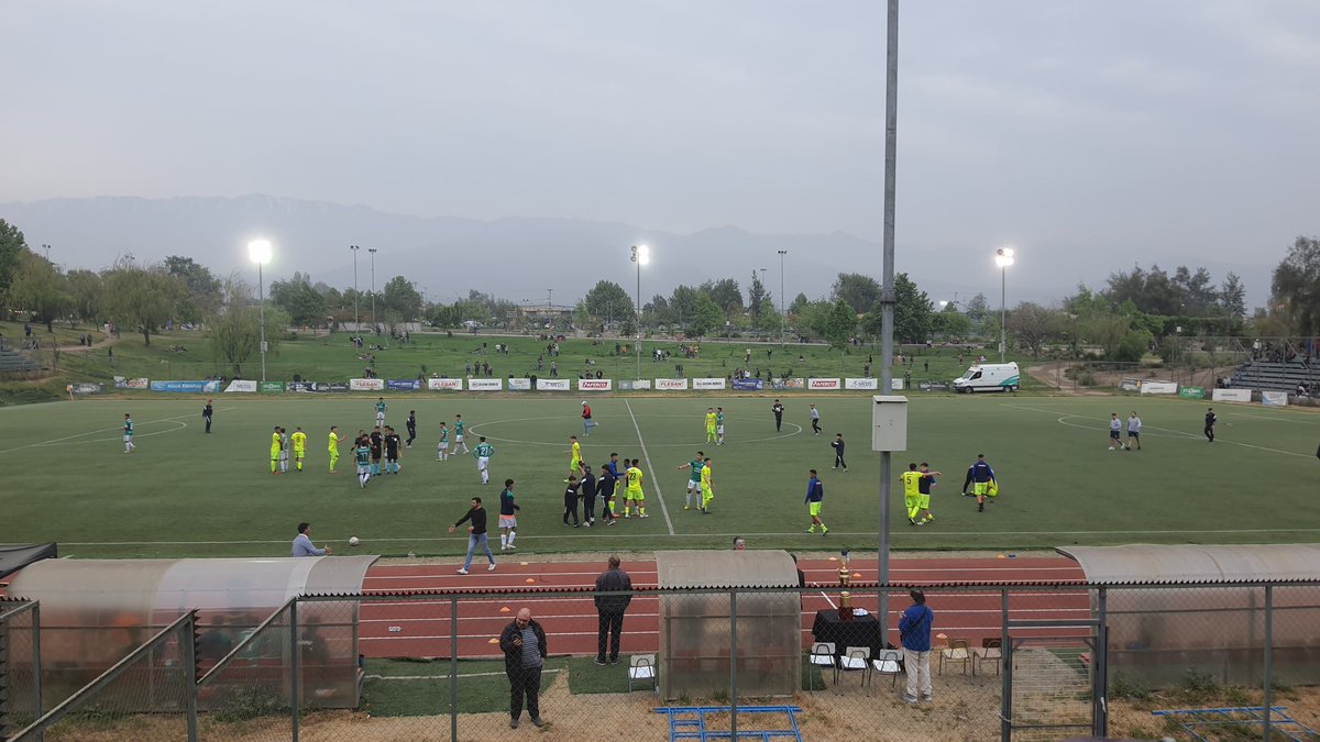 cabarraza's tweet photo. Fin del partido en Estadio Manuel Rojas del Río de Colina: @ColinaSadp 2 - 1 @ProvOvalle #TerceraA #TerceraDivisionA @CanalFutbol3ra @RumboaPrimeraCL @enelcamarin https://t.co/qI6TLUi2SS