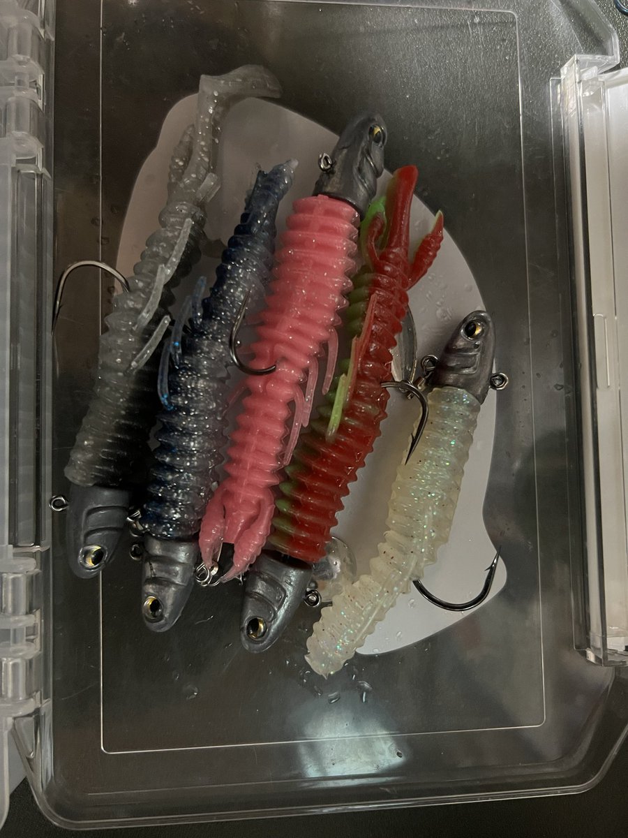 DveXzHDJ5VjLsIL's tweet photo. チビクロソイ2匹のみで4回ノット組み直して3ロスト食い散らかされたアバカス5本で本日は終了〜😆
生命感かじられない根掛かりの引いてこれるのは海底に落ちたゴミだよね⁉️
最終的に切れたけど😄
#ABACUSSHAD
#FARSIDE
#SHOOTHEAD
#DECOY
#日本海
#道南
#チビクロソイ https://t.co/6VCzPnpea4