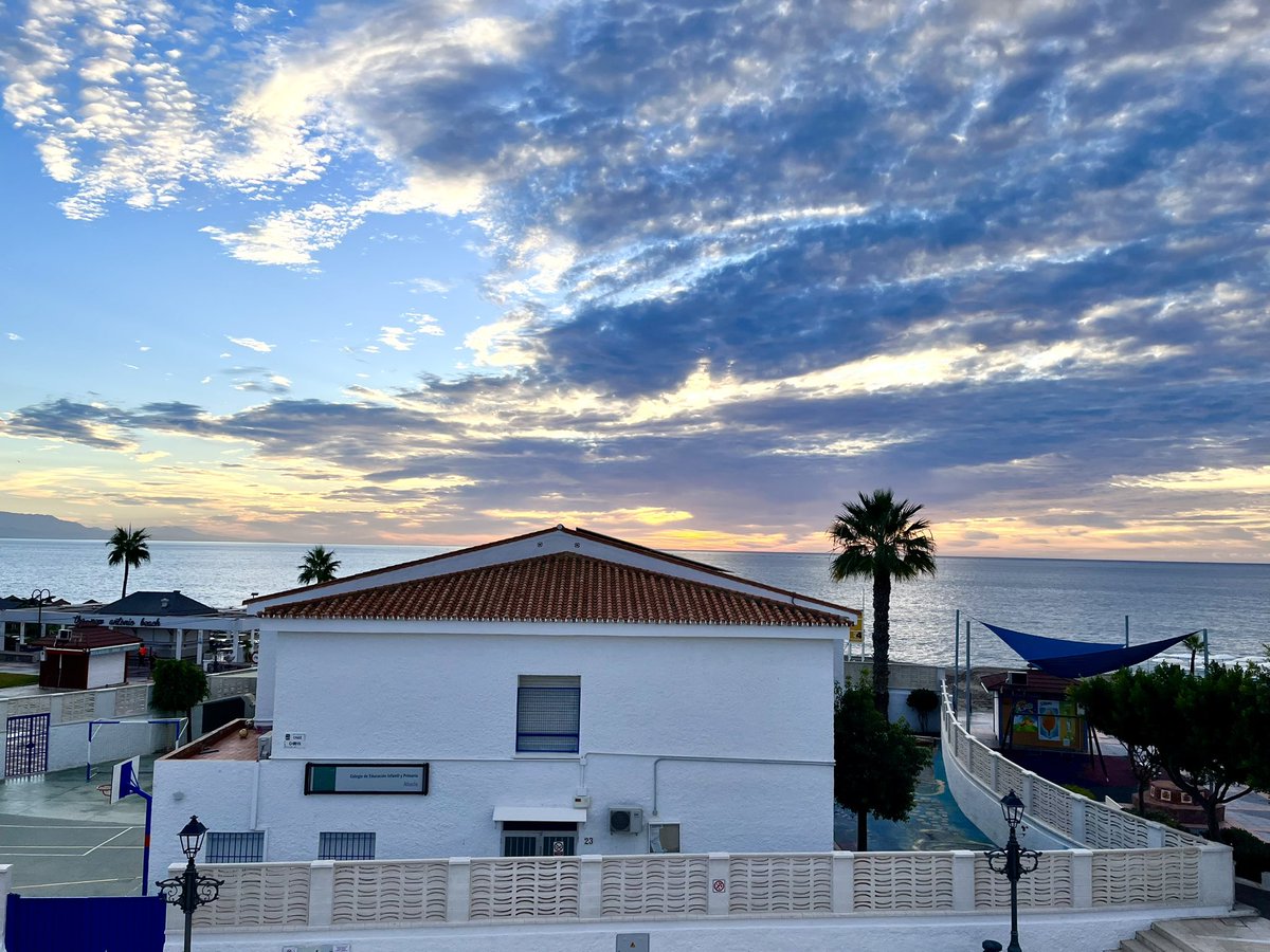 Christian_Rob_'s tweet photo. Also landscapes, culture, sunrises, etc. 
in the end #MATSF23 was not just a conference about science, was more like a little and quick enriching experience. https://t.co/kDRLY3rCe3