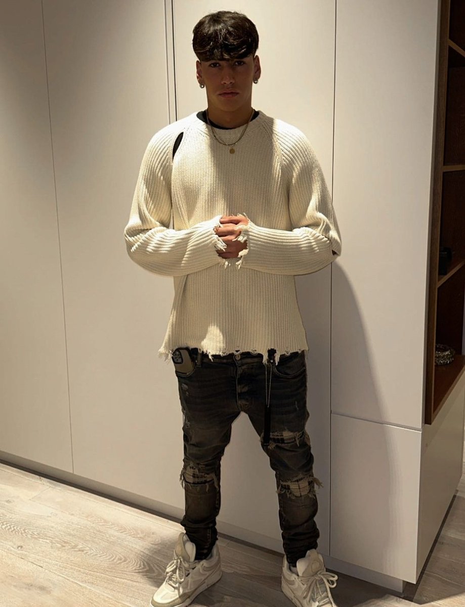 𝘼𝐥𝐞𝐬𝐬𝐚𝐧𝐝𝐫𝐨 tweet media