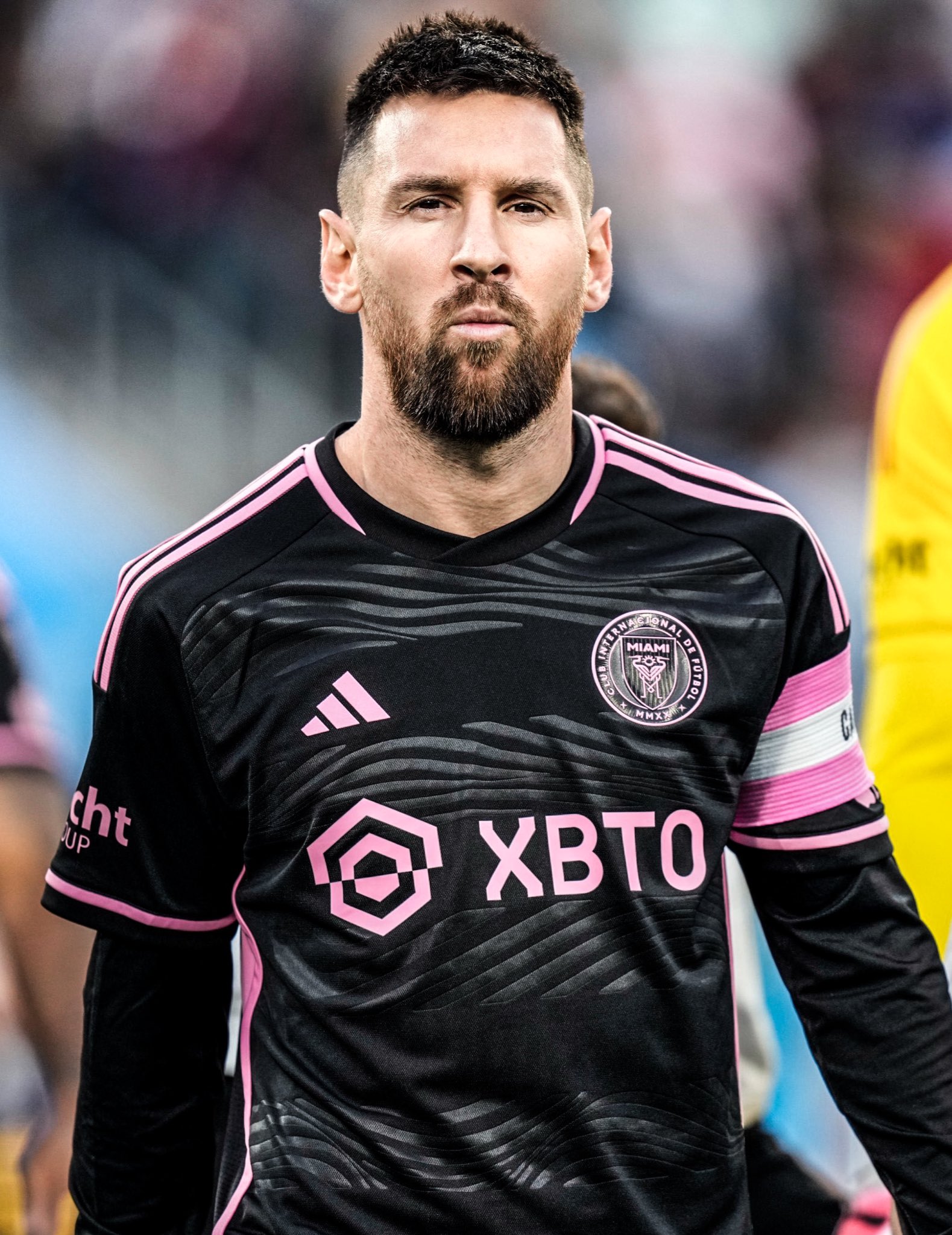Data Invicta on X MESSI CON LA CAMISETA NEGRA ES UNA COSA DE LOCOS. https t G1RFIhUSqJ X