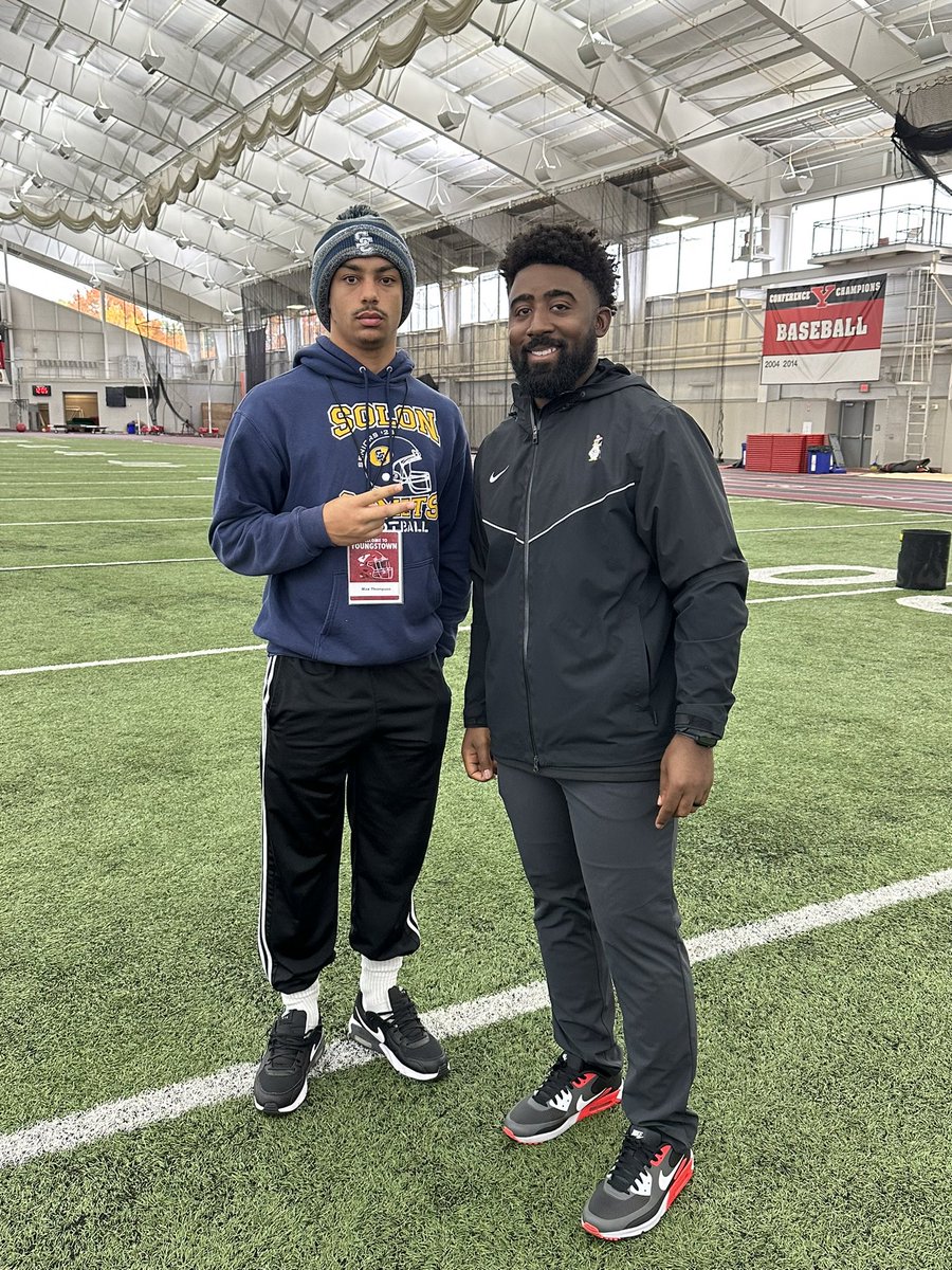 Max Thompson tweet media