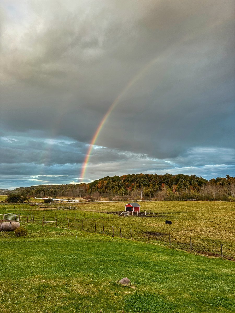 Shooting another epic episode of <a href="/1stlooktv/">1st Look</a> on the stunning beauty of Vermont in the fall!
