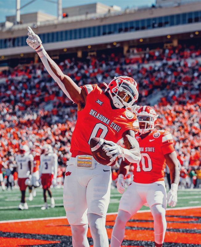 OKSTMart's tweet photo. Your weekly Ollie Gordon Stat line post... Over the last four games... 🤠

707 Rushing Yards
7.2 Yards PER CARRY 😳
7 Touchdowns
852 Total YARDS 🔥

It is time... #OllieForHeisman https://t.co/nYQ68Bs1cQ
