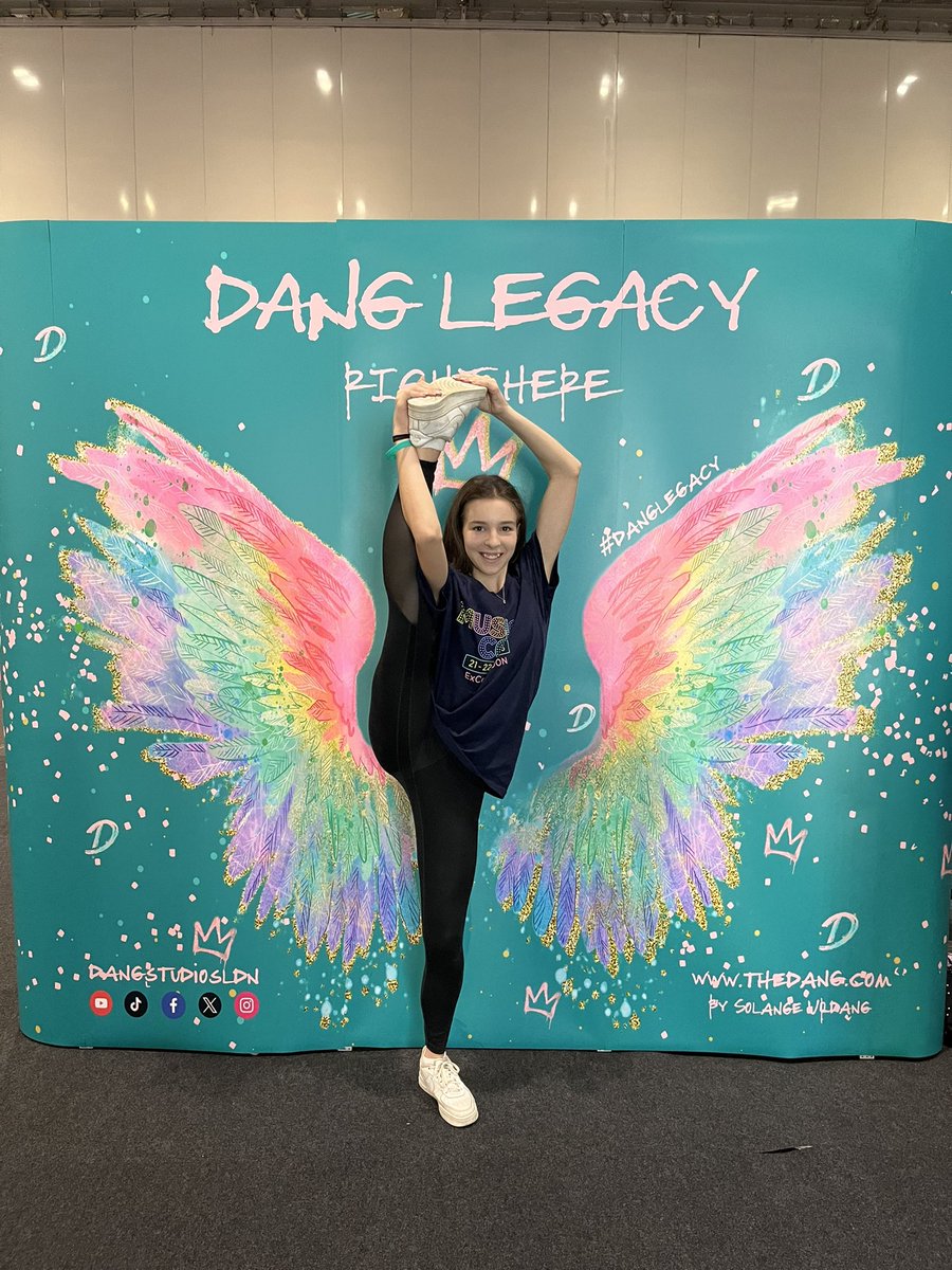 DeathridgeJess's tweet photo. Wow what a great day at #MusicalCon
Can’t wait to do it all again tomorrow 🤩 https://t.co/slHTFRM8Dz