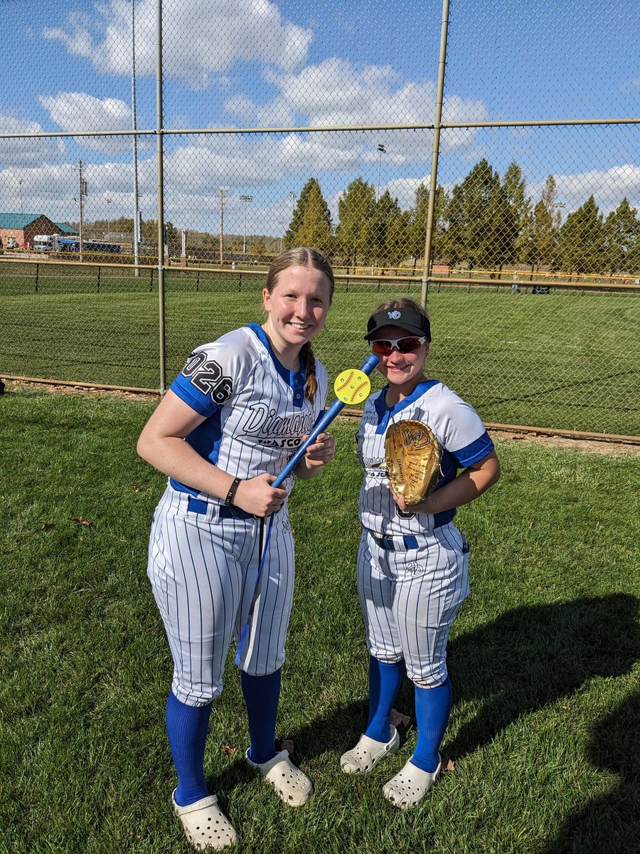 Best at bat yesterday Mary Miller Golden Glove award Kylie Stevens!  Woot!! Way to go ladies .