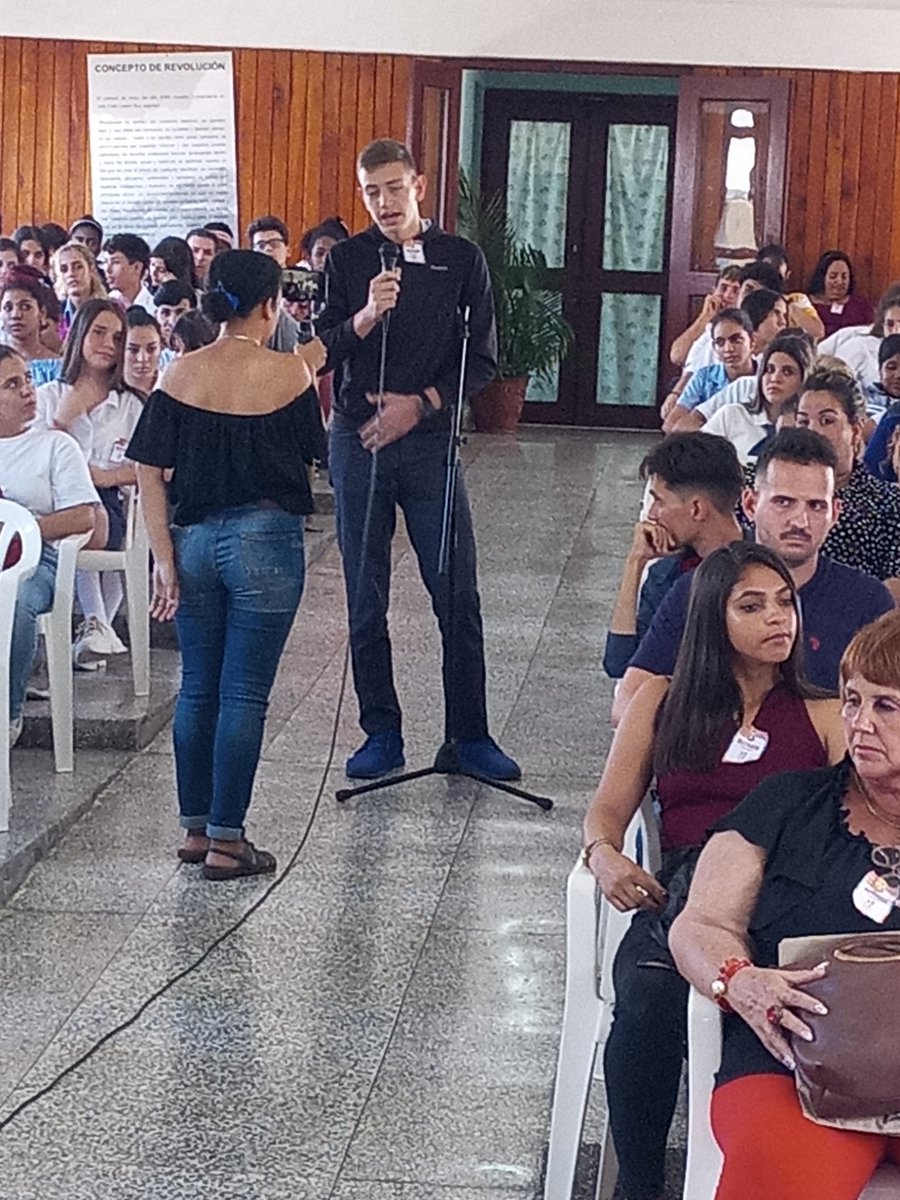 Yuleisy28822351's tweet photo. Han pasado ya 60 años y sigue siendo joven nuestra organización #XIICongresoUJC #CreaTuFelicidad #SanctiSpíritusEnMarcha @DiazCanelB @DeivyPrezMartn1 @Julio https://t.co/0Xq1cNBwzH