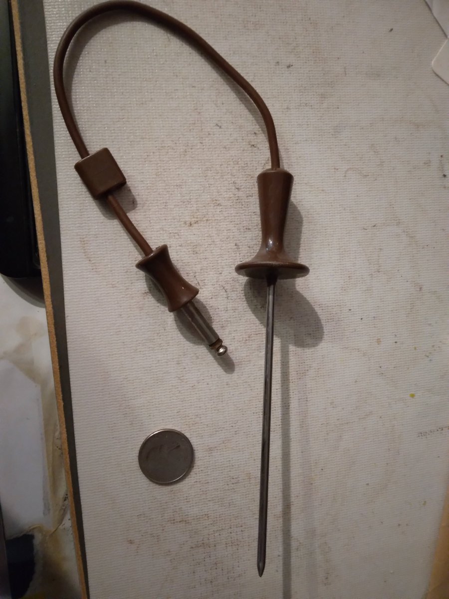 RegdarFighters's tweet image. Just found this on my fridge. No clue what it is, but it looks like a meat thermometer to TS converter

Stay tuned to hear what a ham into a guitar amp sounds like, i guess!
#circuitBending #noiseRock