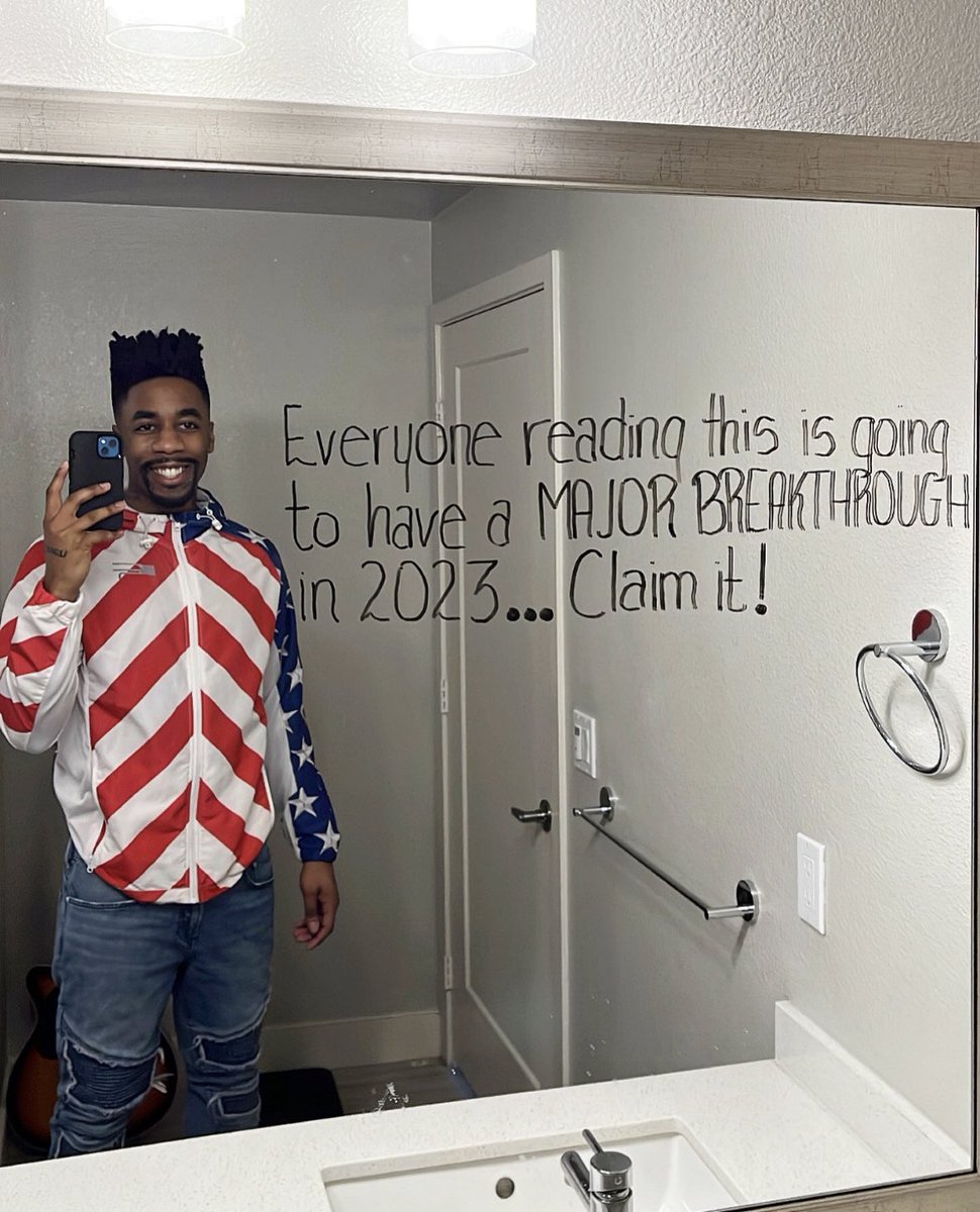 thatsdax's tweet photo. LIKE to claim it…2023 is NOT OVER! https://t.co/WZSZtM01pT