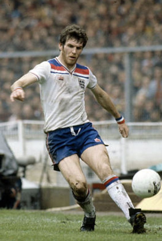 robertmdaws's tweet photo. #PeterWithe #England..... 11 caps , 1 goal , between 1981 and 1984 https://t.co/adqTGtJkZA