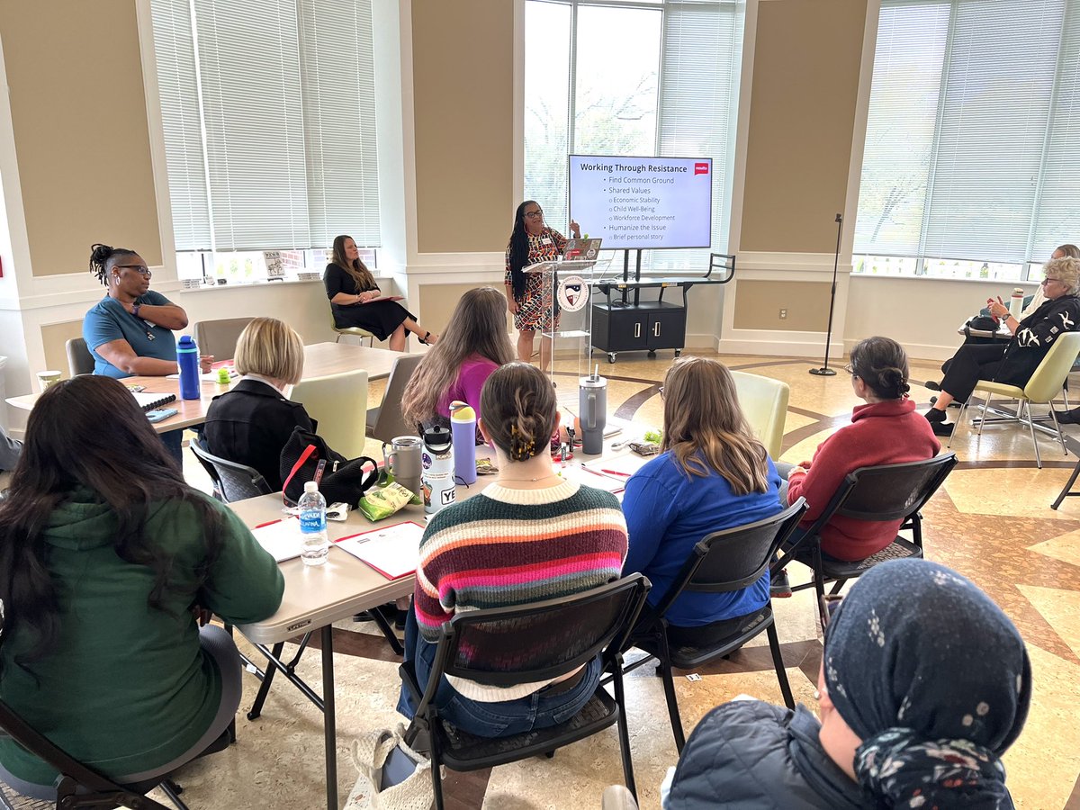 RESULTS_Tweets's tweet photo. #ExpertsOnPoverty and keynote speakers @PMCovington and Maureen Bowling present at today’s RESULTS Capital Region Conference in Virginia! Advocates are gathered today from VA, MD, DC, and WV to learn and connect. https://t.co/8CNmBG7I4I