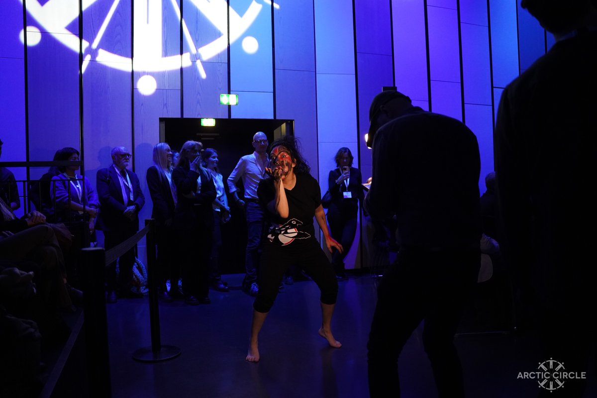 arcticcircleorg's tweet photo. The Show!
From the Tundra to the Louvre: Arctic Arts and Design 👏 Fashion, music, dance, architecture, films, industrial design and more 📷🥳 https://t.co/H6ngaDIa73