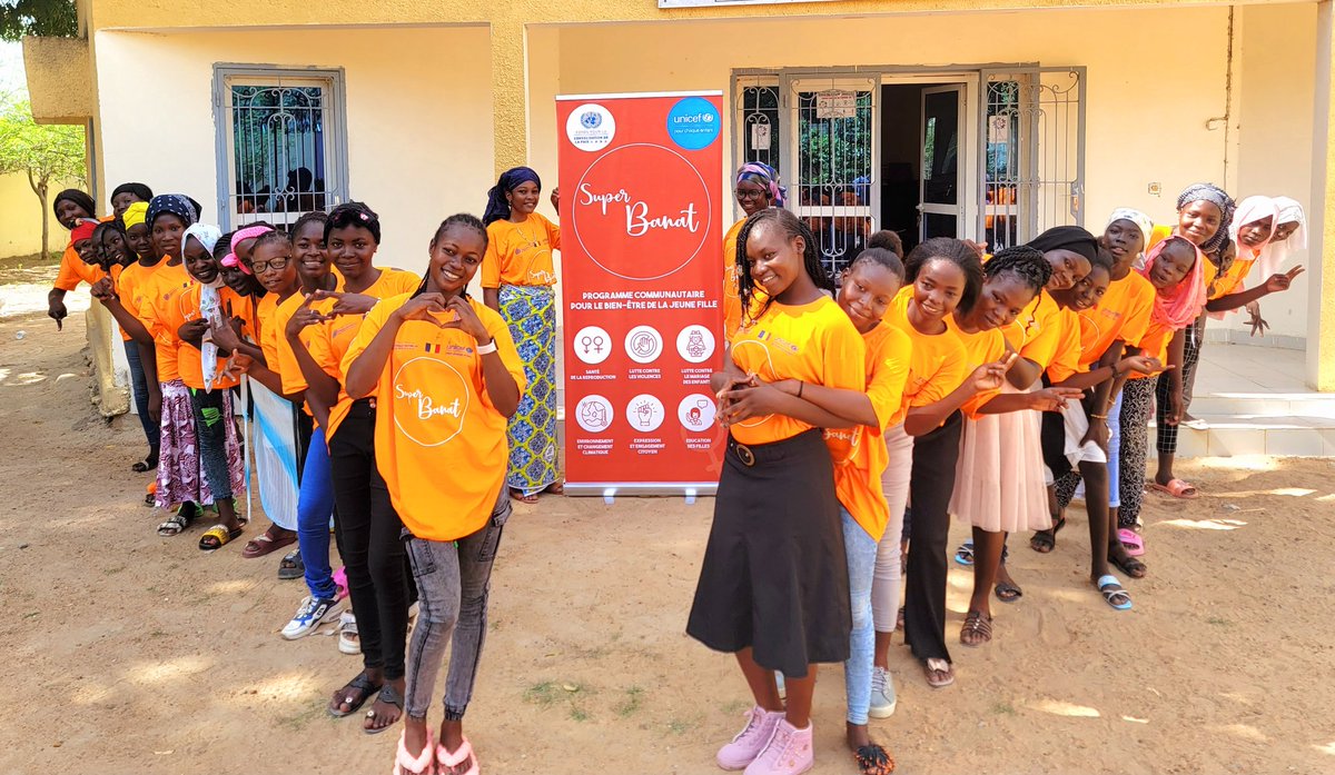 Nancy_ndallah's tweet photo. A Bongor j'ai participé à une formation des #SuperBanat (filles modèles) sur les #VBG, la #santésexuelle, l'engagement et la #com
Ce sont 30 jeunes filles inspirantes et motivées que j'ai eu l'immense opportunité de rencontrer.
@UNICEFChad 
@PBFChad https://t.co/svPOYpFflb