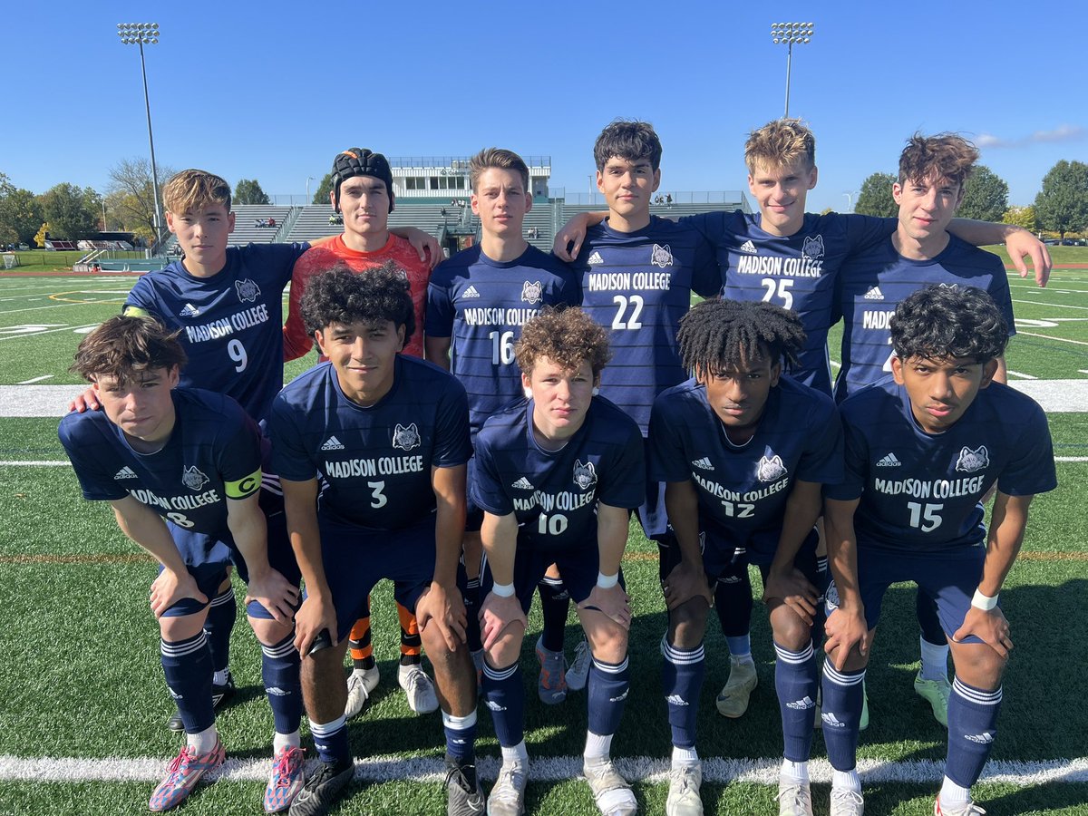 packmsoccer's tweet photo. FT: 2-1 win at the College of DuPage in our last regular season match of the year! Goals from Voung &amp; Le Comte put us in the lead while McCloskey saves a 88th min penalty to clinch the victory! https://t.co/H1wHZJemSt