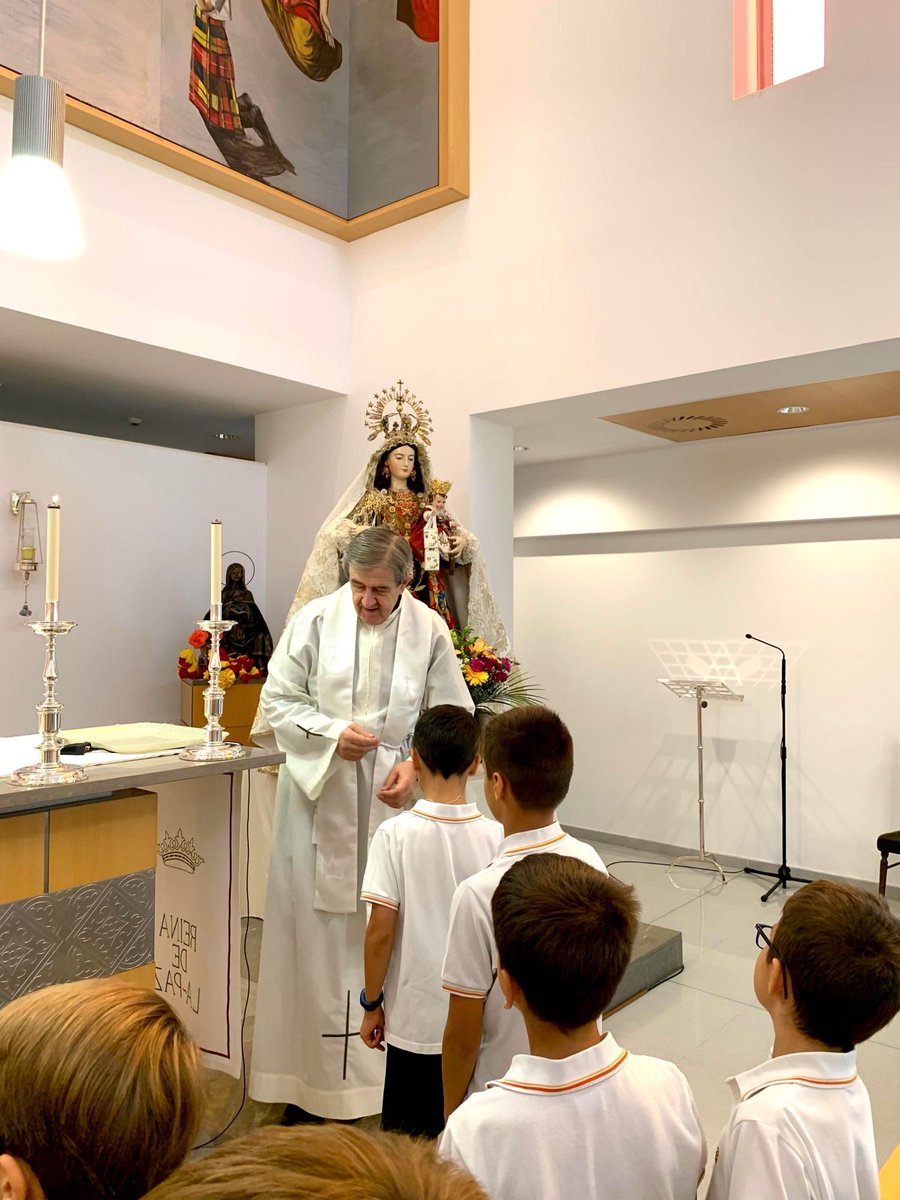 AlboradaColegio's tweet photo. 🕊️ Durante esta semana, los alumnos de Alborada, hemos rezado por “La Paz en el Mundo” 🌍
Hemos querido acordarnos rezando desde los
más peques de Infantil hasta los más mayores de Bachillerato.
#RosarioPorLaPaz #Infantil #Primaria #Secundaria #Bachillerato #AlboradaFP https://t.co/f5c3Z64Y1H