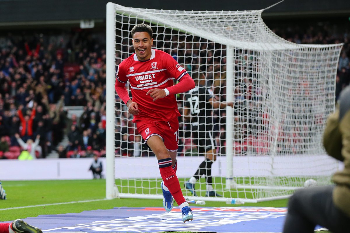 morgz_10's tweet photo. LETS GOOOOOO!!!!❤️🤍❤️🤍❤️🤍❤️ @Boro https://t.co/nBY0i2Sdg5