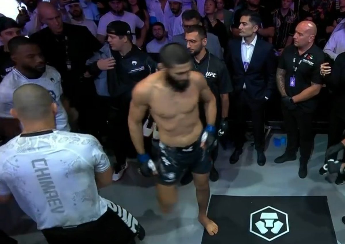 ZidanSports's tweet photo. Chechen warlord Ramzan Kadyrov's sons, Ali and Adam, are in Khamzat Chimaev's corner at #UFC294 in Abu Dhabi https://t.co/AcyfN0oPum