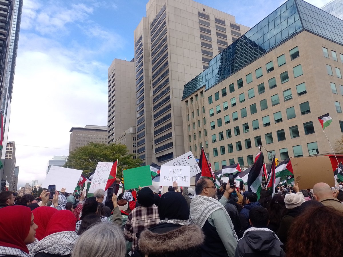 Pablosos's tweet photo. Des Canadá para el Mundo.
Palestina No Está Sola. https://t.co/7GbW8SvrFN