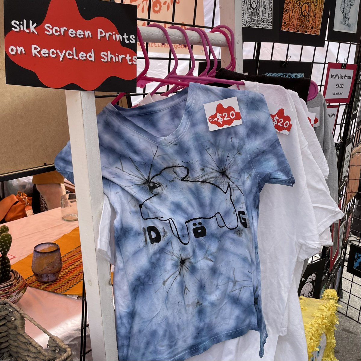 If you’re at Arts Goggle today, make sure you stop by and support the AHHS Art Club booth at Block 3!! <a href="/HeightsFWISD/">Arlington Heights High School</a> @MrsWeeksAHHS #ayyyheights #artsgoggle