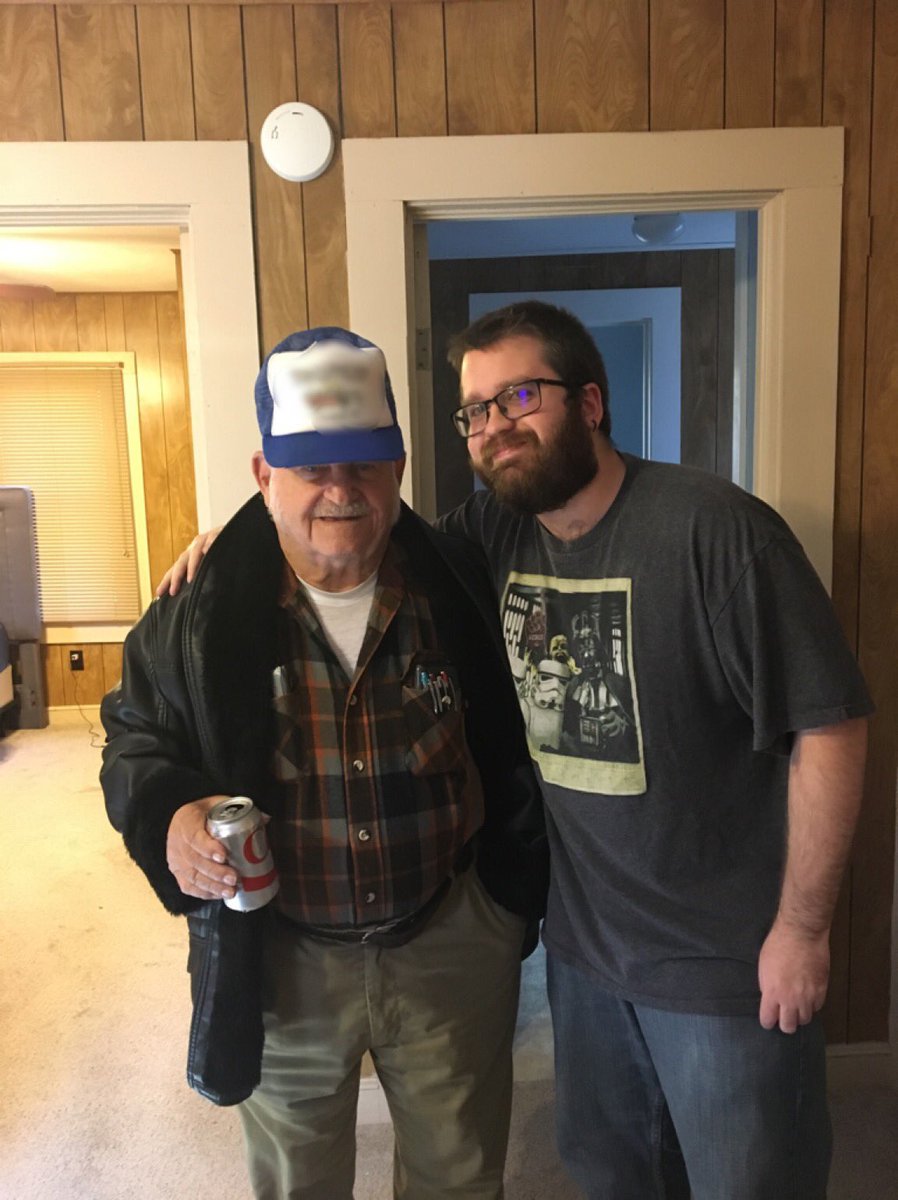 Chainsaw Reacts tweet media