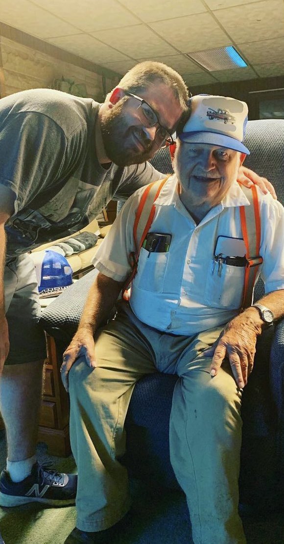 Chainsaw Reacts tweet media