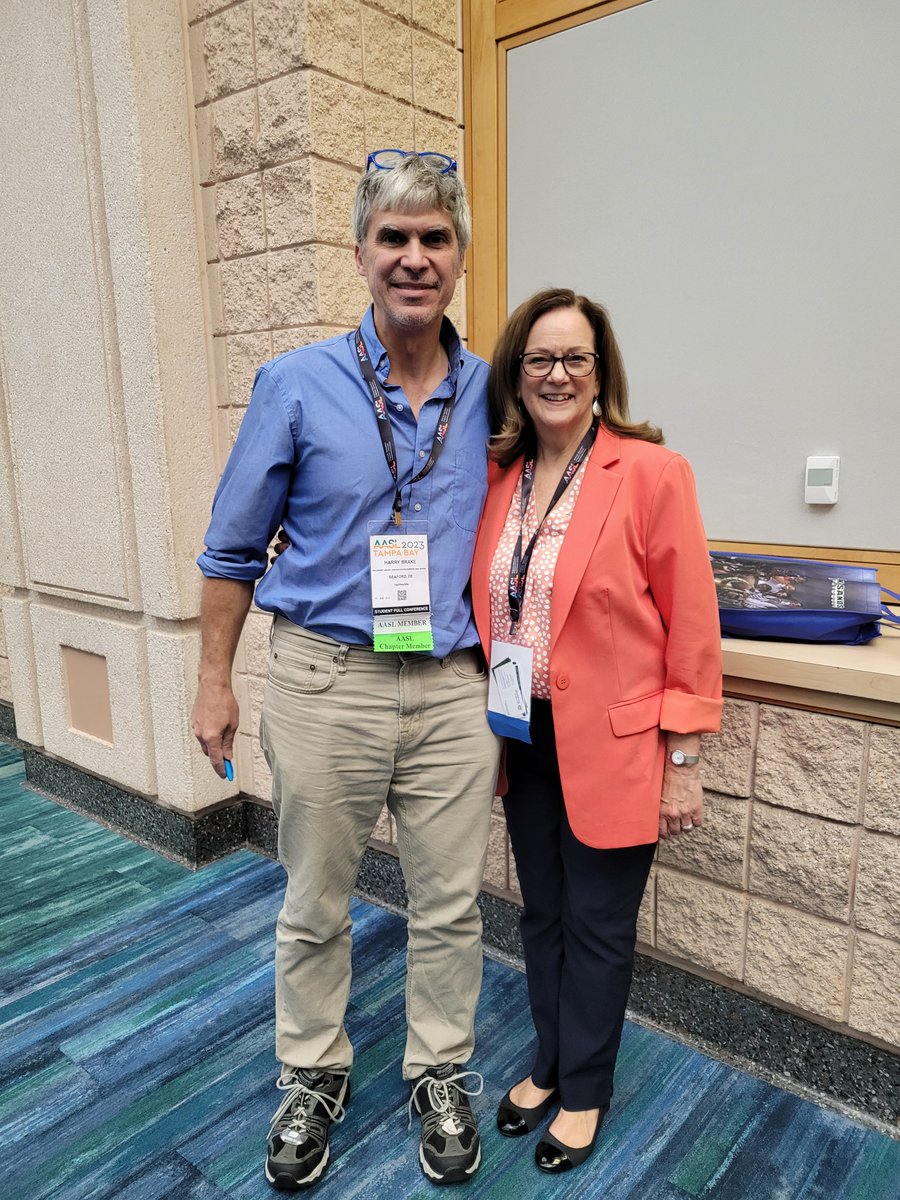 #AASL23 The famous School Library Advocate Deb Kachel, my former Mansfield University professor, SLIDE study guru, we finally met in person! AMAZING!  libslide.org -  stay tuned for this amazing session and thanks to Susan Elizabeth Cordle who tipped me off. #AASL23
