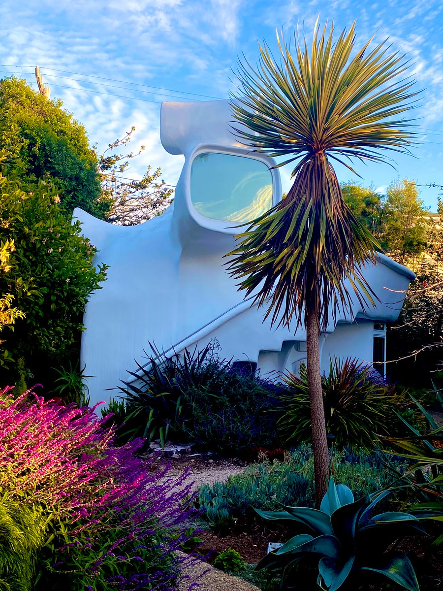 Darkfeminine211's tweet photo. For my 30th all I wanted was a playful, intimate, birthday trip at the sculpture home with my husband it was a divine magical experience my inner kid was LIVING! 
🛸🫧🌊🌅🐚🤙🏽 https://t.co/rtccsSRvyT