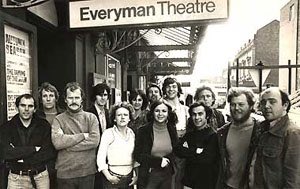 blackpear's tweet photo. @BurnsideNotTosh Kevin Lloyd, Julie Walters, Bill Nighy 1974 https://t.co/IW9U9qePXs