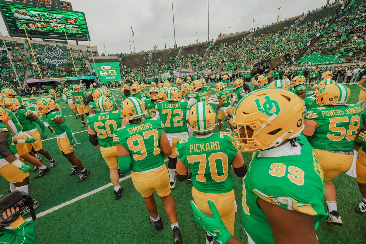 Oregon Football tweet media