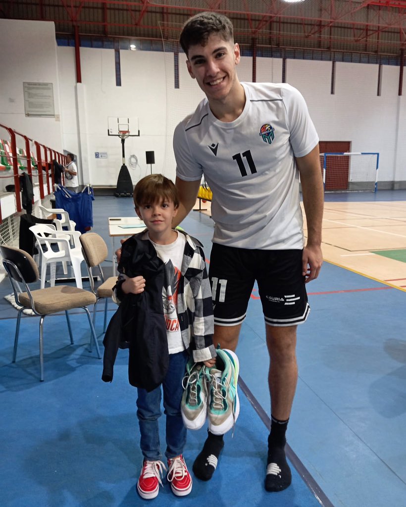 Alex Trapote tweet media