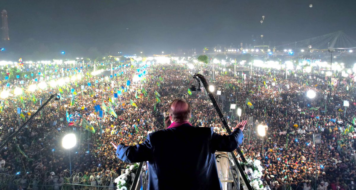 farrukh512786's tweet photo. I’m not here for any sort of revenge, I’m only here for Pakistan’s development, I’m only here for you. 

#HistoricJalsa https://t.co/06g2tySaCY