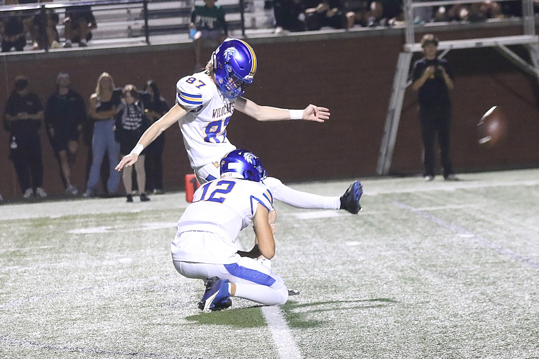 Congrats to <a href="/Tyler11438212/">Tyler Chavis</a> for hitting a career best field goal Thursday Night. 47 yards!! #haiLtothee