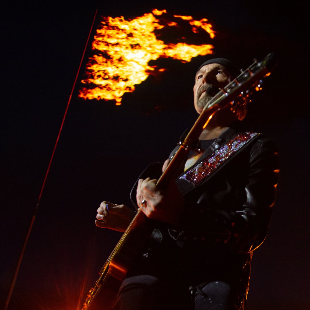 U2 tweet media