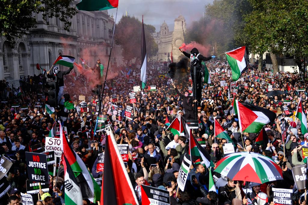 Thank you to the 300,000 of you who took to the streets for Palestine today! The largest pro-Palestine demo in British history and one of the 10 largest protests in British history

We are making history! We go again next Saturday! 🇵🇸 

#FreePalestine #GazaUnderAttack
