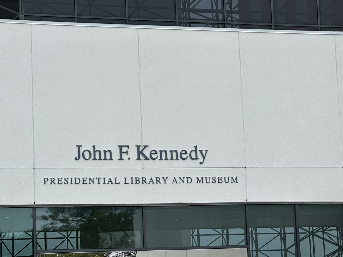 Great way to spend a rainy afternoon in Boston. @jfklibrary I’m no @steveayscue but had a great time.