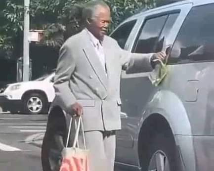 Nelly M,  help us man!  #Springboks