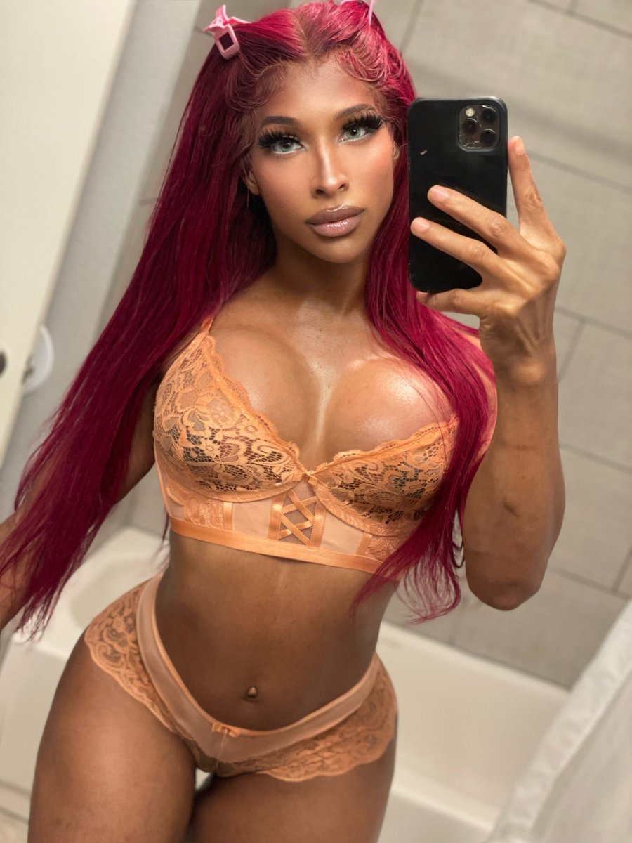 ThePrettiest_4n's tweet photo. Orange You Glad To See Me 🤩🍊💦 iG : theprettiestforeign https://t.co/2RBmerbwZY