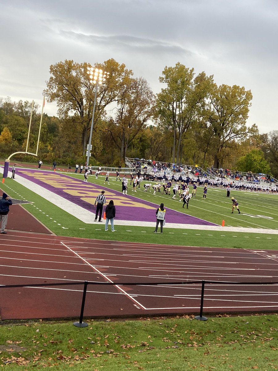 Had another great visit at Albion! Thanks for having me out, Go Brits!@stoneyrock64 <a href="/CoachJohnsonOL/">𝘽𝙤𝙗𝙗𝙮 𝙅𝙤𝙝𝙣𝙨𝙤𝙣 𝙄𝙄𝙄</a> <a href="/RICO_WALLACE/">Coach Wallace</a> <a href="/Rundle_Albion/">Travis Rundle</a>