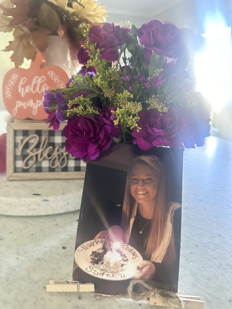 Hoosierdaddy_32's tweet photo. 24 years ago God Blessed us with a daughter. We will eat cheesecake to celebrate you today Syd. No words can express how much we miss and LOVE you. Psalms 28:7 https://t.co/eNjK7t1CJg