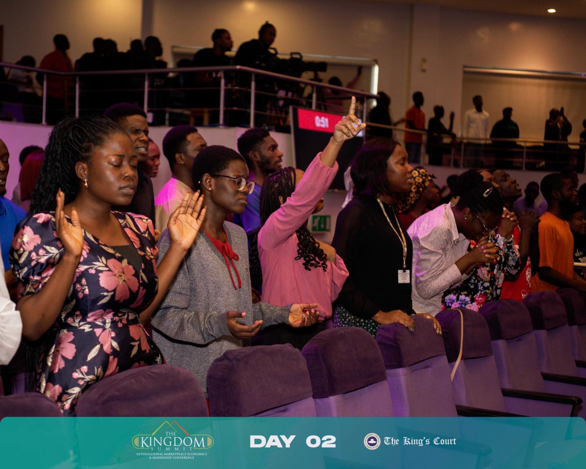 We went into intimate worship in the presence of the Father and it was such a glorious moment. 

 #TheKingdomSummit #TKS #TKS2023 #KingdomStrategies #ThrivingInUncertainTimes #TransformationalLeadership #GodlyPrinciples
