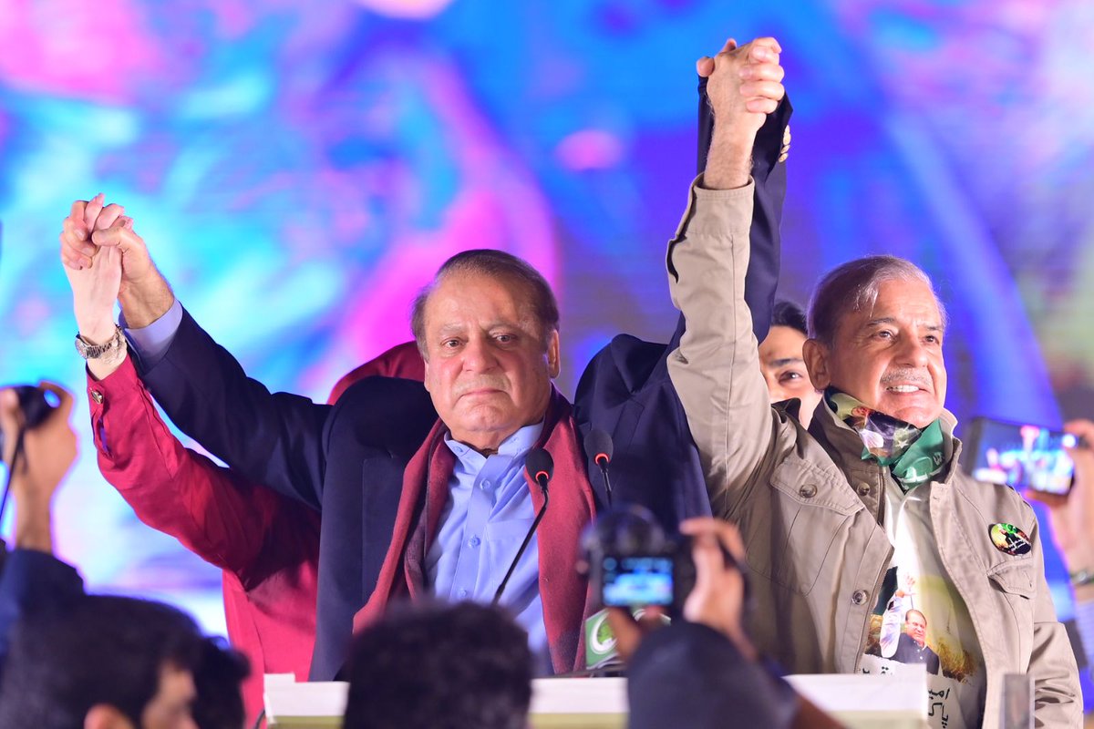 owaisra69759012's tweet photo. Welcome back Nawaz Sharif! Your return is marked by hope, and we celebrate the presence of a seasoned leader.
#HistoricJalsa https://t.co/03Yy6ypenQ