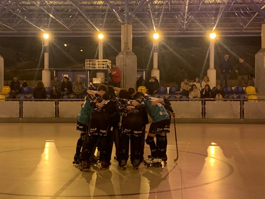 ClubPAlcobendas's tweet photo. #BaseCPA Cto. Aut. Junior: @cplasrozas 2 - 3 @ClubPAlcobendas A #AlcobendasEsDeporte #TodosConjugamos #GananLosValores @FMPatinaje @Fundalcobendas https://t.co/fF7eZhcSnT