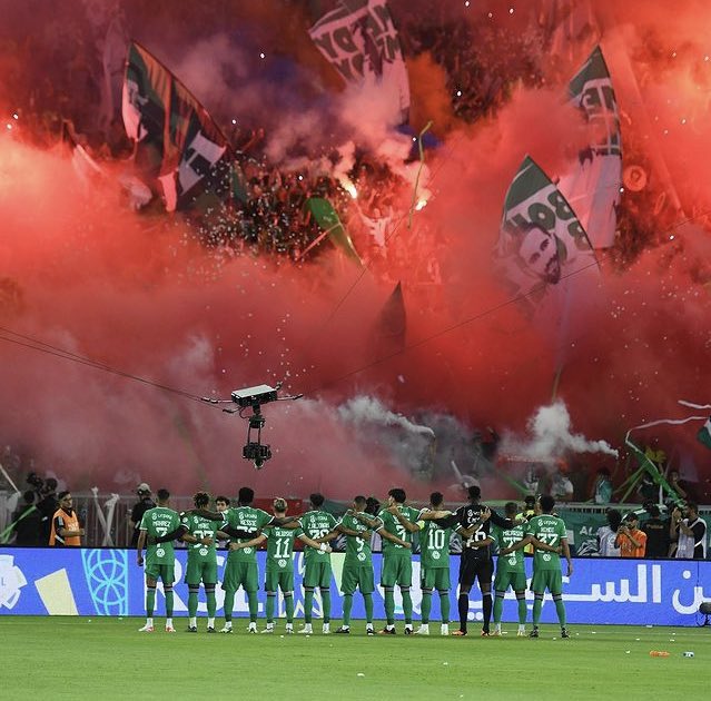 7m9ll's tweet photo. اكثر حضور جماهيري بالدوري هذا الموسم 

⁃ الاهلي | 116545
⁃ الاتحاد | 116,175
⁃ الهلال | 111,903
⁃ النصر | 99,540

⁃ جميع الانديه لعبت مباريات كبيره على ارضها بإستثناء الاهلي.. الاتحاد لعب مباراه في الجوهره 55 الف والهلال لعب مباراه في استاذ الملك فهد 59 الف بينما الاهلي فقط بعبدالله الفيصل مع ذلك يتصدر الحضور 

نقولها ونعيدها مليون مره.. جمهور الاهلي الافضل بدوريكم والله 🐐