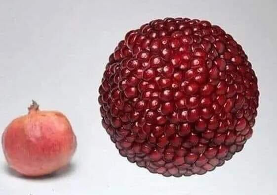 والذى رتب حبات الرمان بهذة الدقة قادر ان يرتب حياتك بأفضل مما تتمنى☝