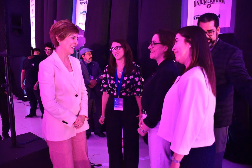 Felices y agradecidos con Grupo Surman quienes donaron a DIF Torreón un vehículo para traslado de Mujeres a sus revisiones periódicas, en el  Día Internacional de la Lucha contra el Cancer de Mama💕

#CreciendoContigo 🙌🏻#MiQueridoTorreón ❤️
<a href="/MunicipioTRC/">Municipio de Torreón</a>
<a href="/WEFIberoamerica/">WEF Iberoamérica</a>