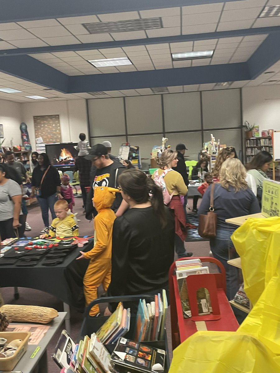Mrs. Stockton Ed.S (@principaluces) on Twitter photo The Fall Festival <a href="/TheUnionCrossES/">Union Cross Elementary School</a> was a great success!! Thanks to everyone for their support! <a href="/wsfcs/">WS/FC Schools</a> <a href="/Title1wsfcs/">WS/FCS Title I Department</a> The Fall Festival <a href="/TheUnionCrossES/">Union Cross Elementary School</a> was a great success!! Thanks to everyone for their support! <a href="/wsfcs/">WS/FC Schools</a> <a href="/Title1wsfcs/">WS/FCS Title I Department</a>