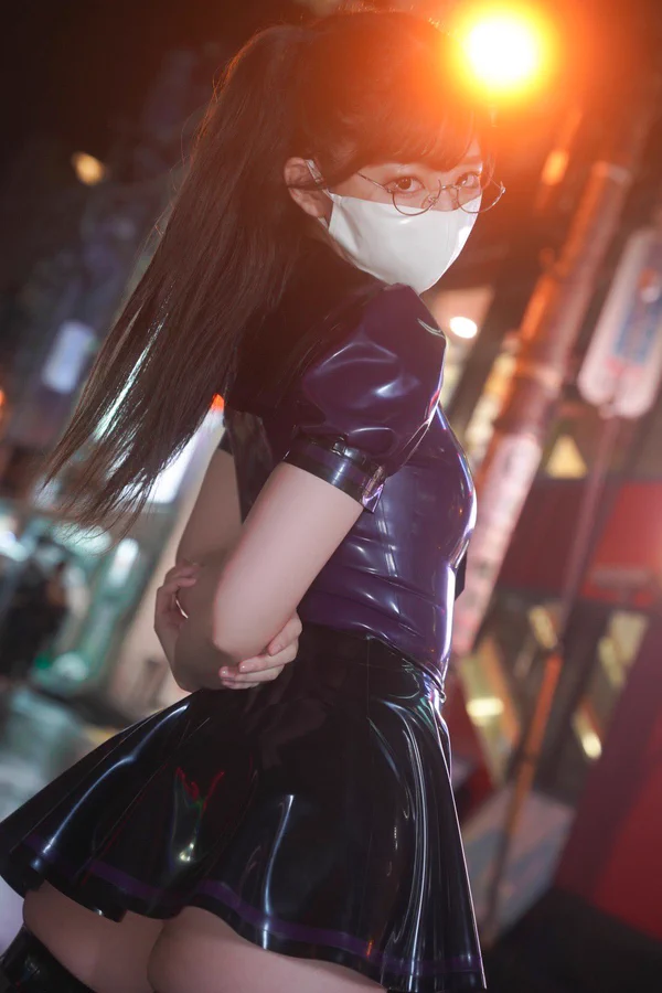 Madoka Tsukimiya,cosplay,black latex skirt and white mask