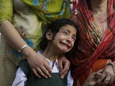 HinnaNazir's tweet photo. It’s been 75 years since Pakistan pushed raiders into Kashmir; its opportunistic, jihadi nature remains same

#KashmirAgainstPakistan
#PakButchersOfKashmir
#SavioursOfKashmir https://t.co/J0j3MqygLi